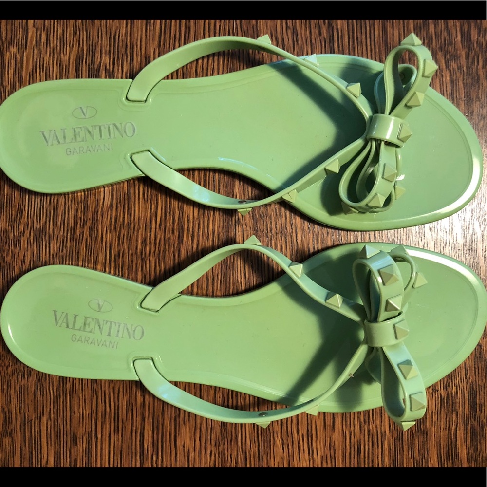 Valentino Rockstud Jelly Thong Sandels